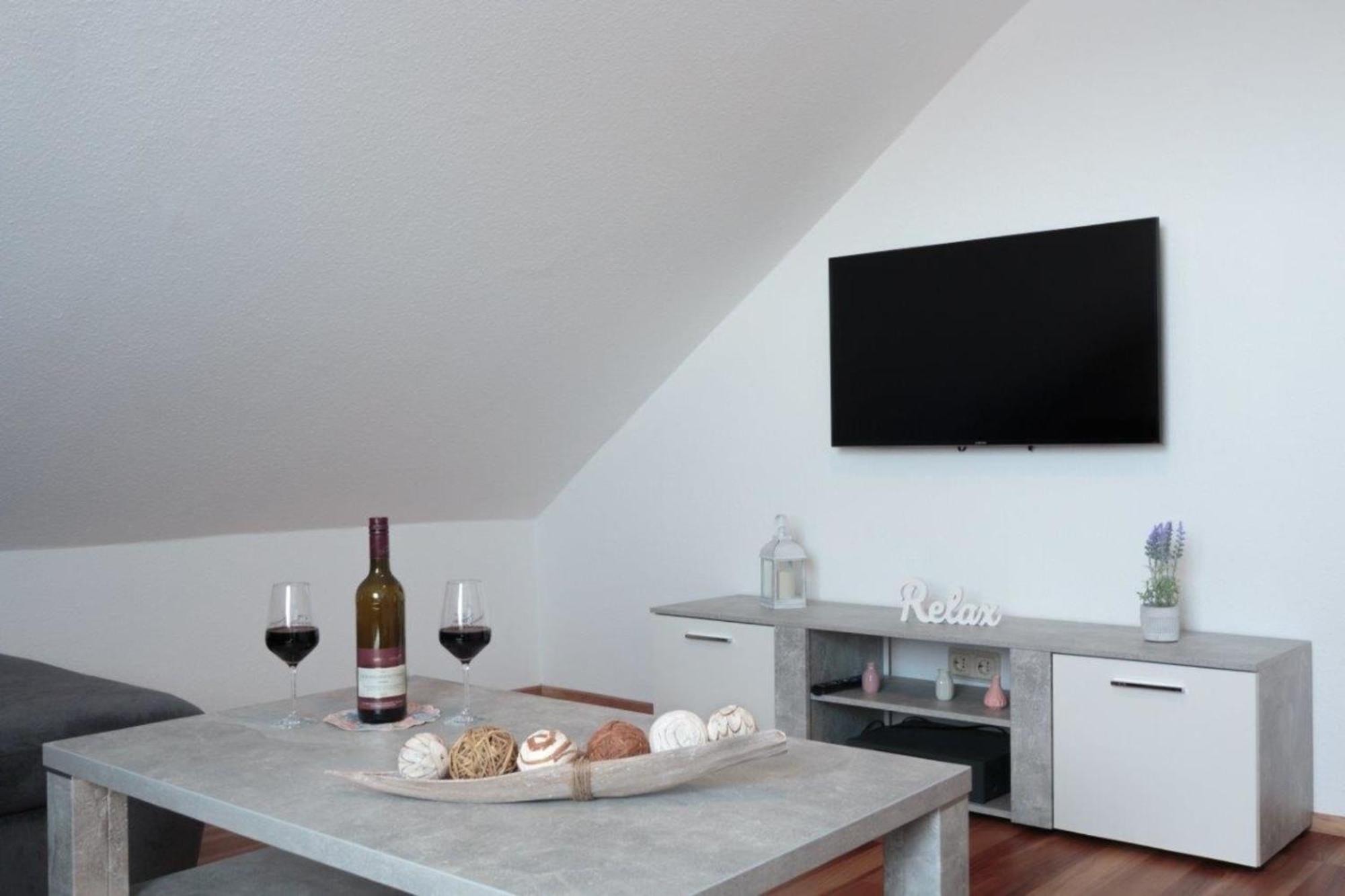 Ferienwohnung Grauschiefer Irsch Esterno foto