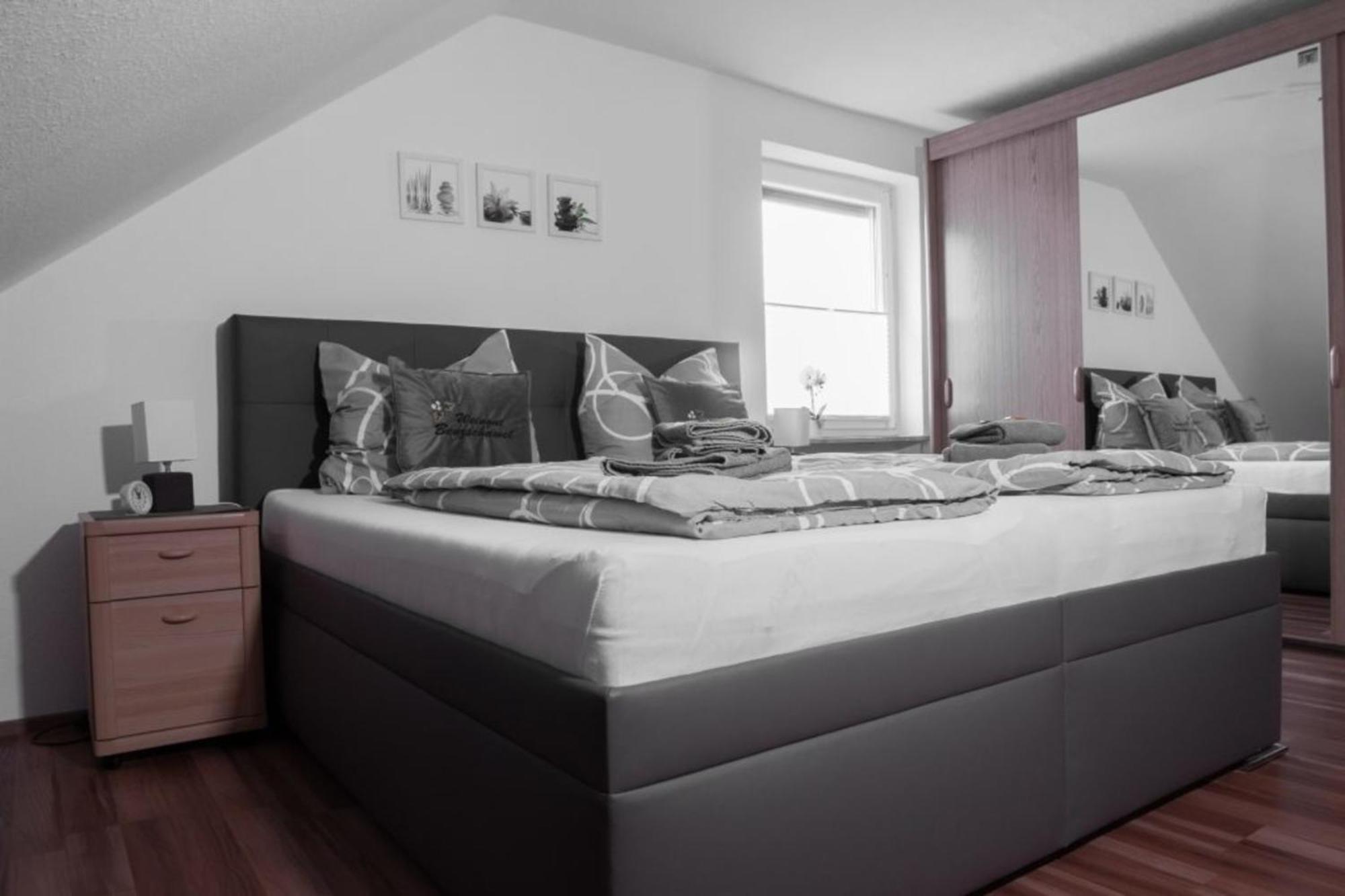 Ferienwohnung Grauschiefer Irsch Esterno foto